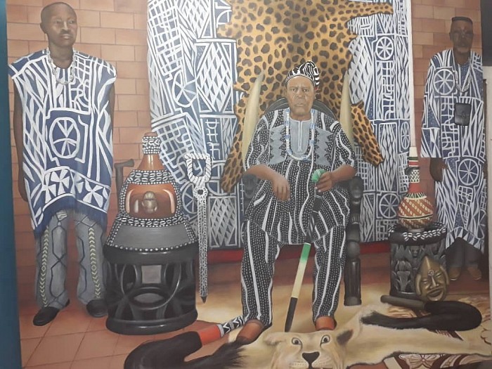 Le regretté S.M Ngako Sebastien immortalisé dans une œuvre d’art, un chef d’œuvre offert à la communauté par une Ngoussi.
